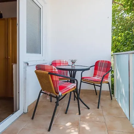 Nice In W/ 1 Bedrooms Appartement Vodice