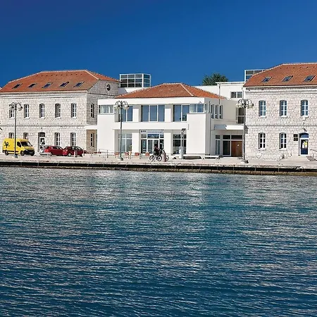 Nice In W/ 1 Bedrooms Appartement