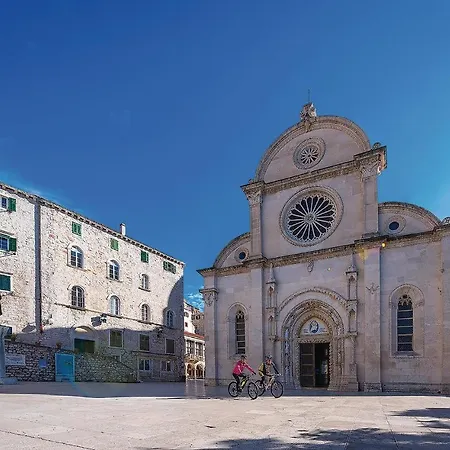 Nice In W/ 1 Bedrooms Appartement